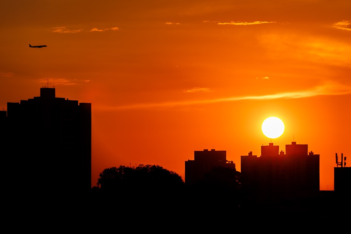 calor, onda de calor, altas temperaturas, cuiab&aacute;, tempo, clima