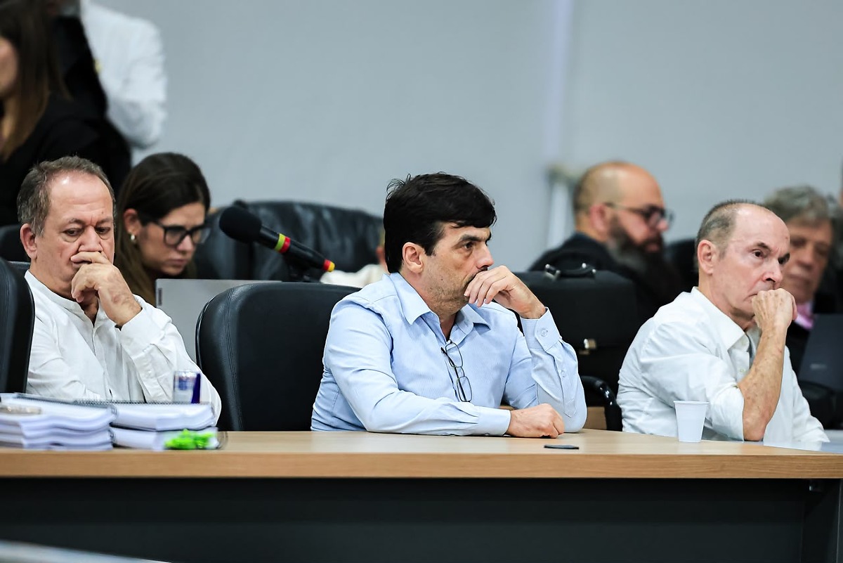 Ant&ocirc;nio Gomes da Silva, Hedilerson Fialho Martins Barbosa, coronel Etevaldo Luiz Ca&ccedil;adini de Vargas, j&uacute;ri Zampieri