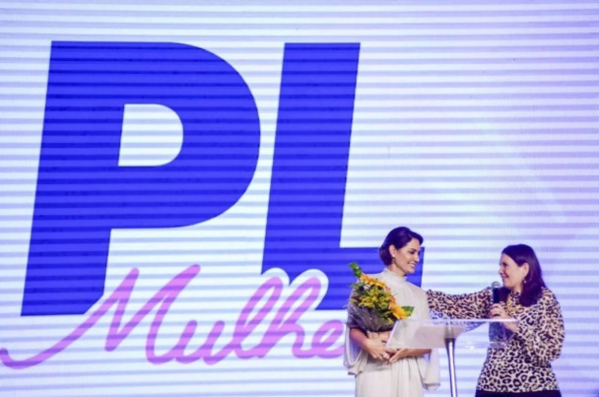 Michelle Bolsonaro e Bia Kicis