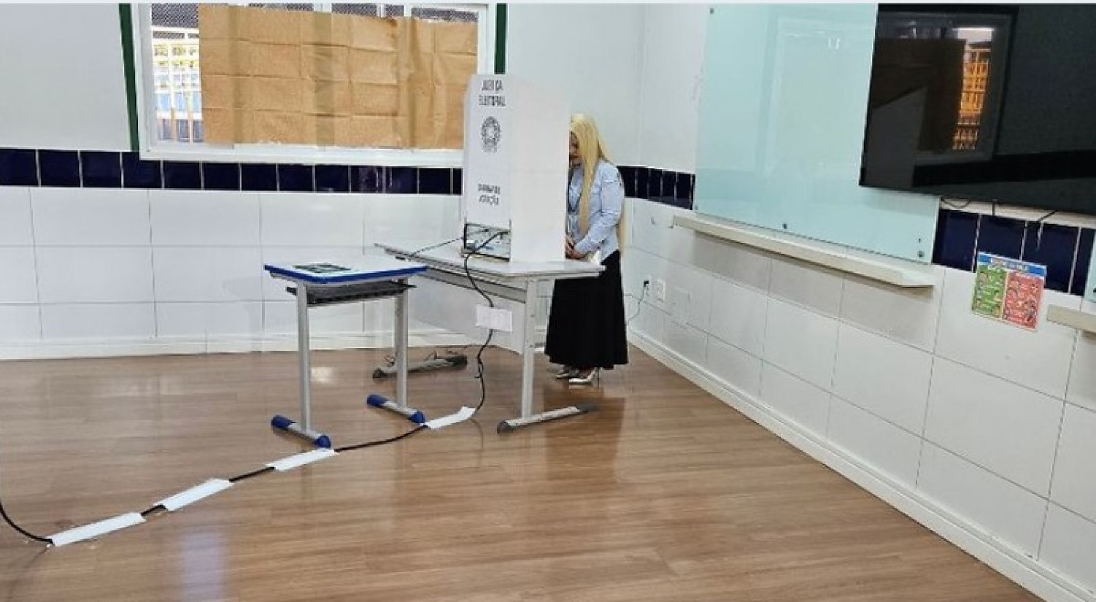 Serly Marcondes vota&ccedil;&atilde;o TRE