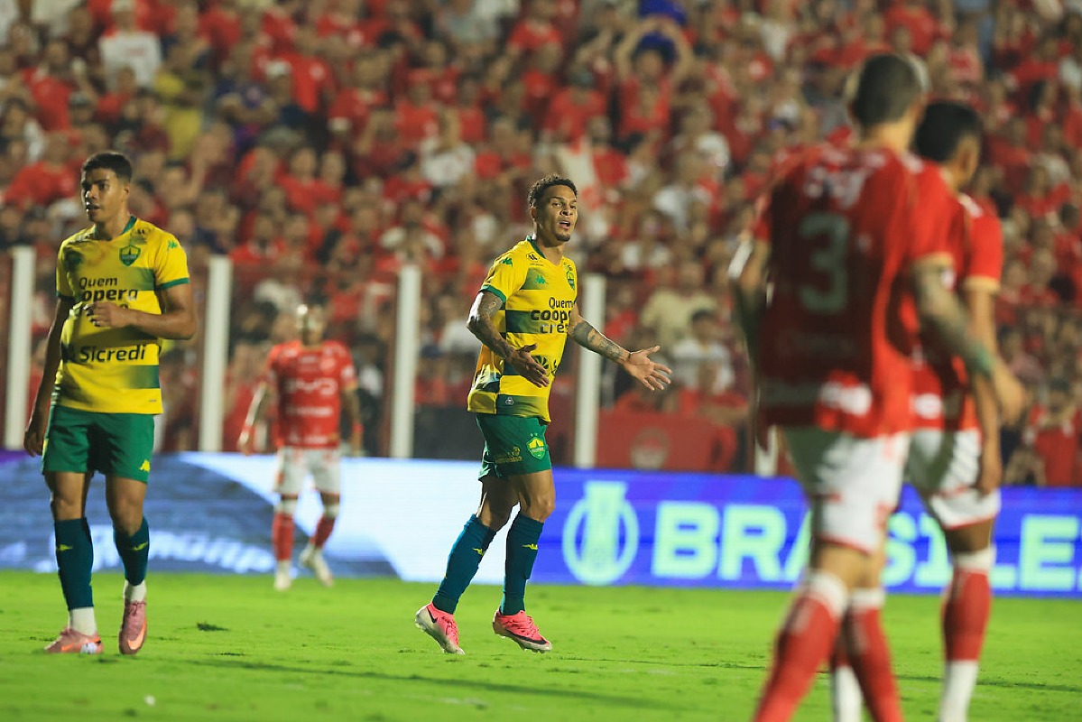 Cuiabá empata sem gols com Vila Nova em Goiânia pela Série B