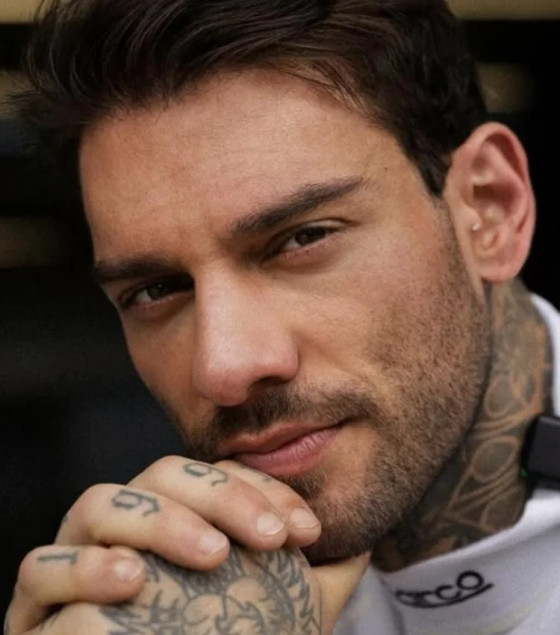 Lucas Lucco, cantor