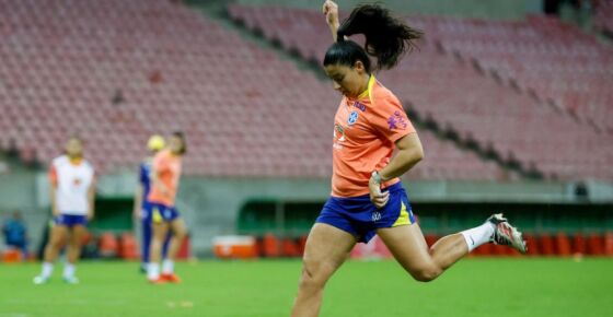 Duda Sampaio durante treino da Seleção Feminina 