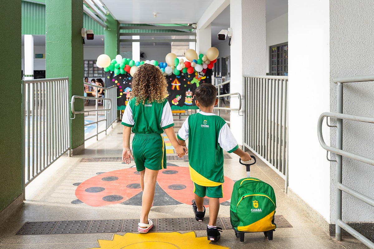 Alunos, munic&iacute;pio, Cuiab&aacute;, estudantes