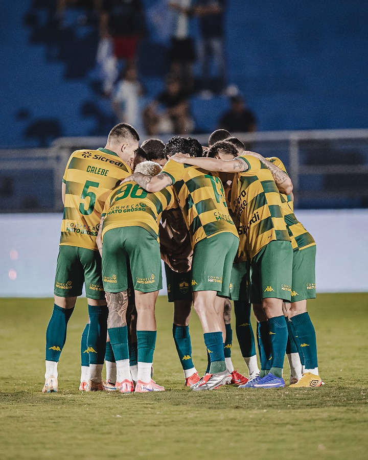 Cuiabá perde para Londrina e técnico Eduardo Barros avalia situação em MT