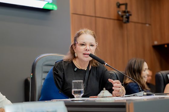 Paula Calil