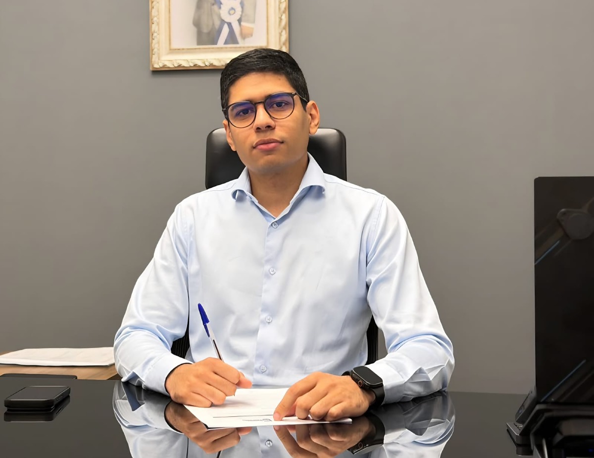 Vilmar Rodrigues Paranhos J&uacute;nior assume a pasta respons&aacute;vel pela pol&iacute;tica habitacional e pelo planejamento urbano do munic&iacute;pio 