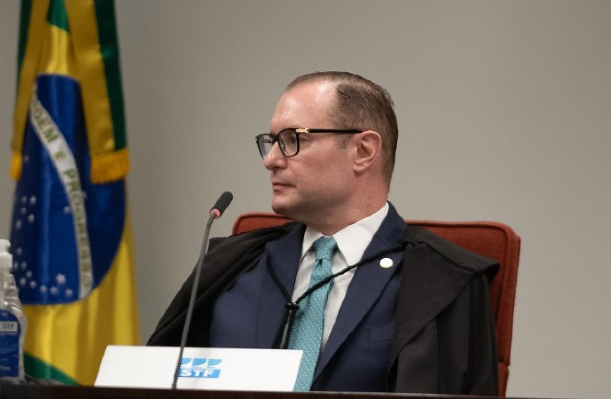Zanin decide que prorrogação só vale para urnas que estavam abertas