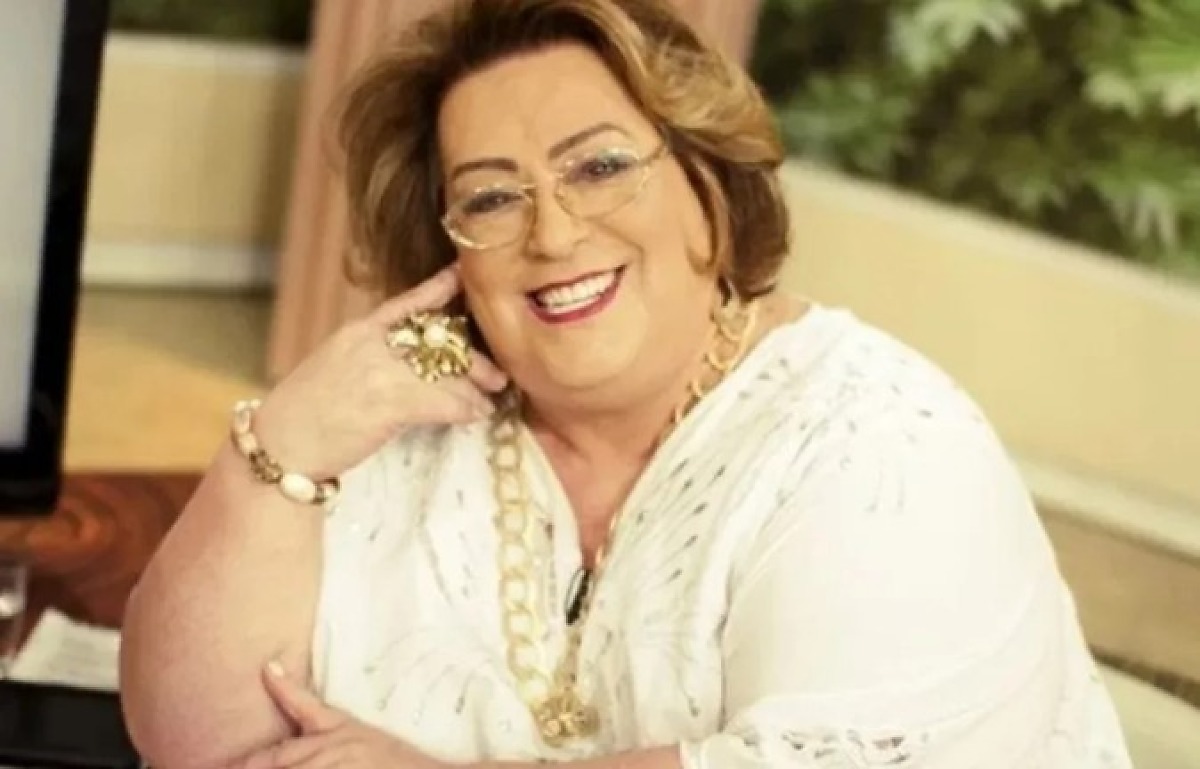 Mamma Bruschetta é socorrida após engasgar na Rede TV