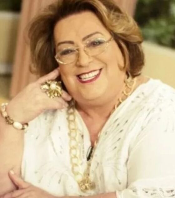 Mamma Bruschetta é socorrida após engasgar na Rede TV